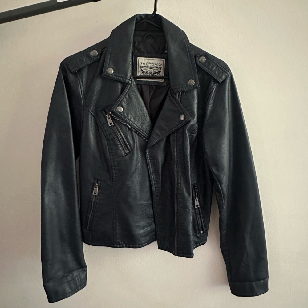 Levi’s Women Navy Blue Leather Jacket -Small
